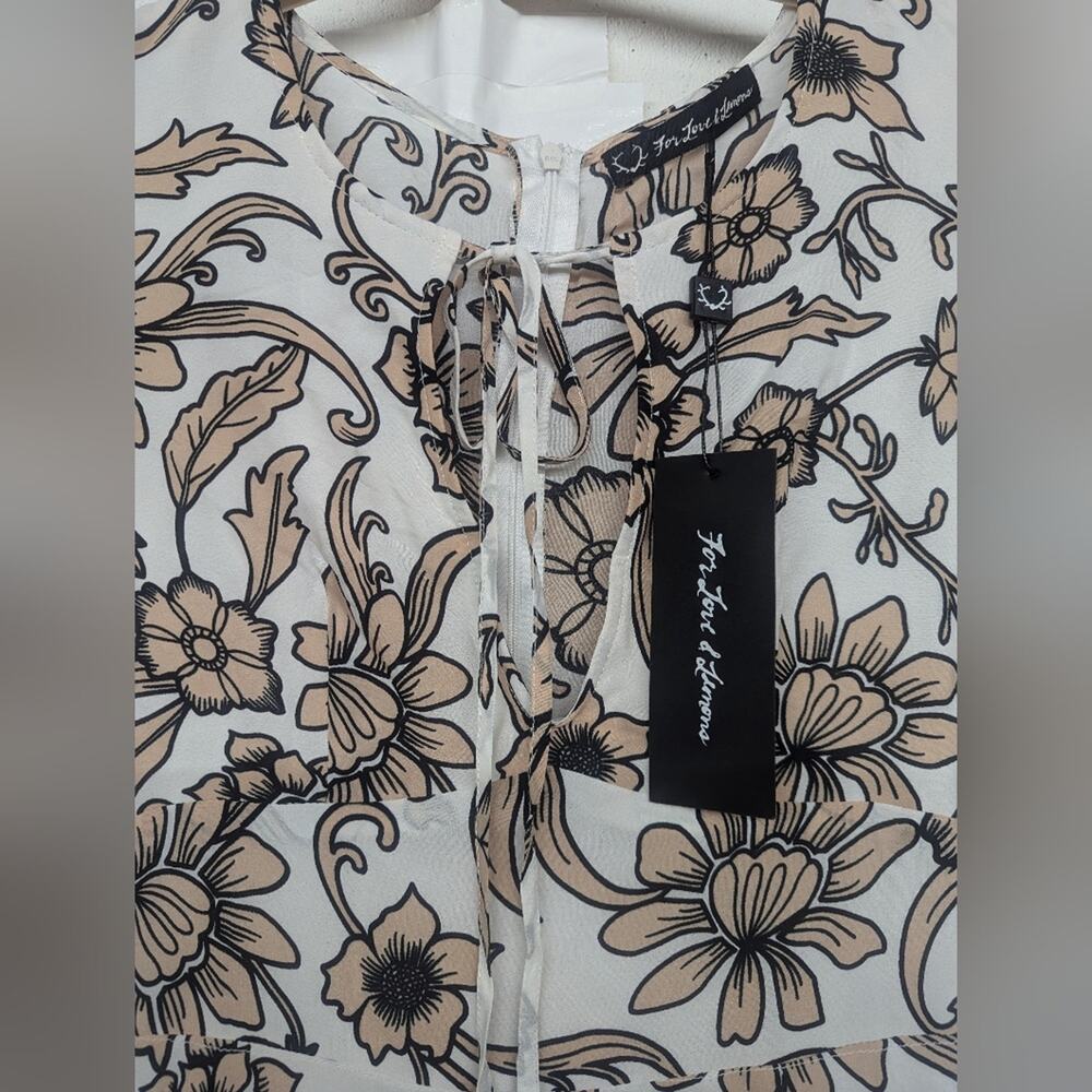 New nwt for love & lemons floral dress plunging neck printed bell sleeve - Picture 2 of 5